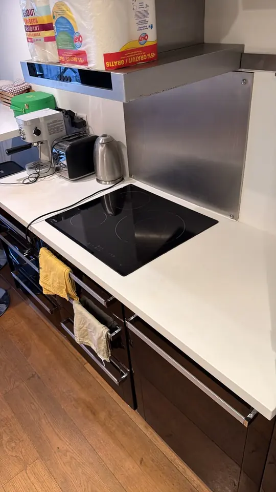 Cuisine dégagée et nettoyée après intervention